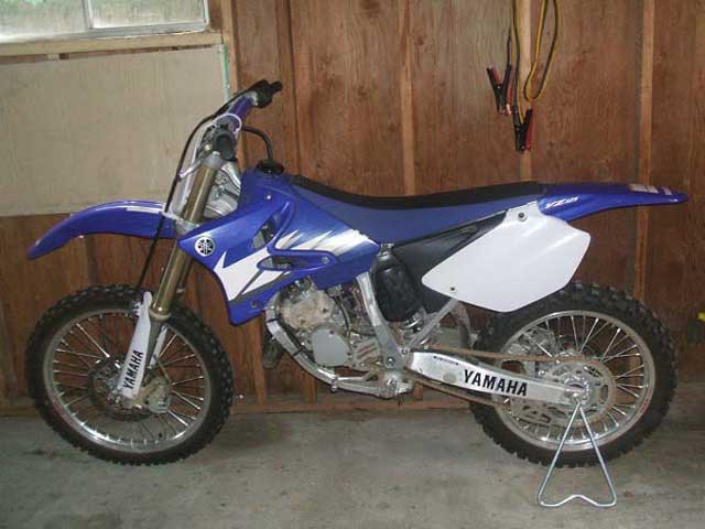 2005 YZ125 dirt bike