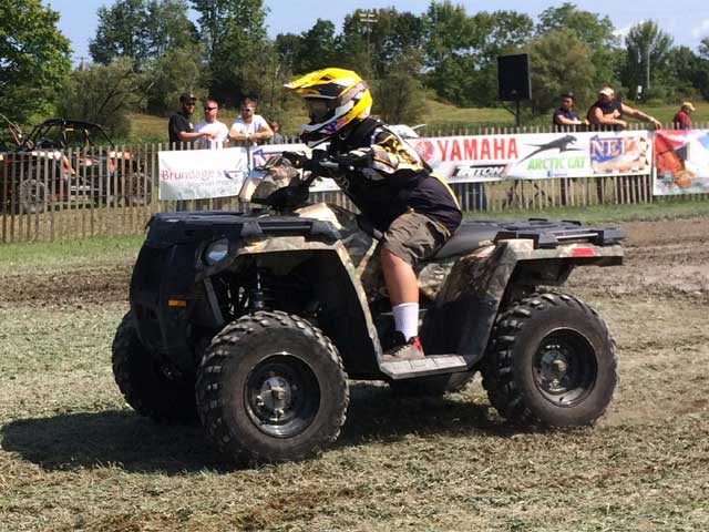 camo 4x4 ATV racing