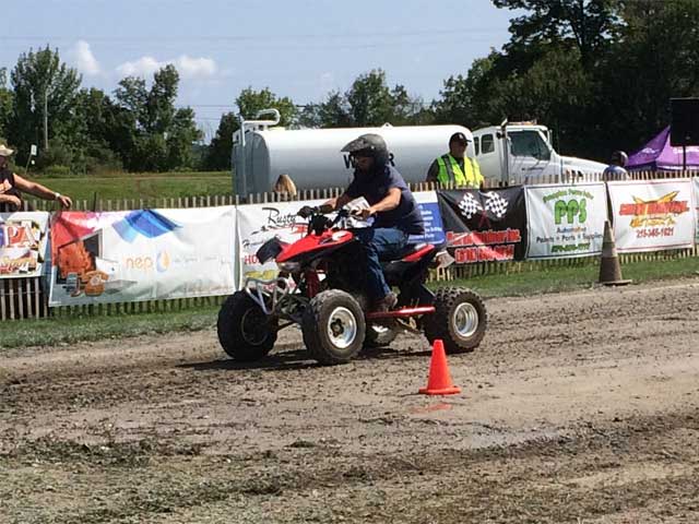 Honda ATV dirt racing