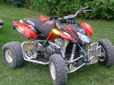 Scotts DVX400 ATV